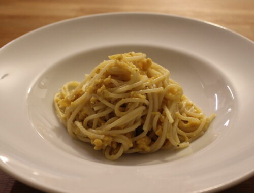 Rote Linsen Curry mit Spaghetti