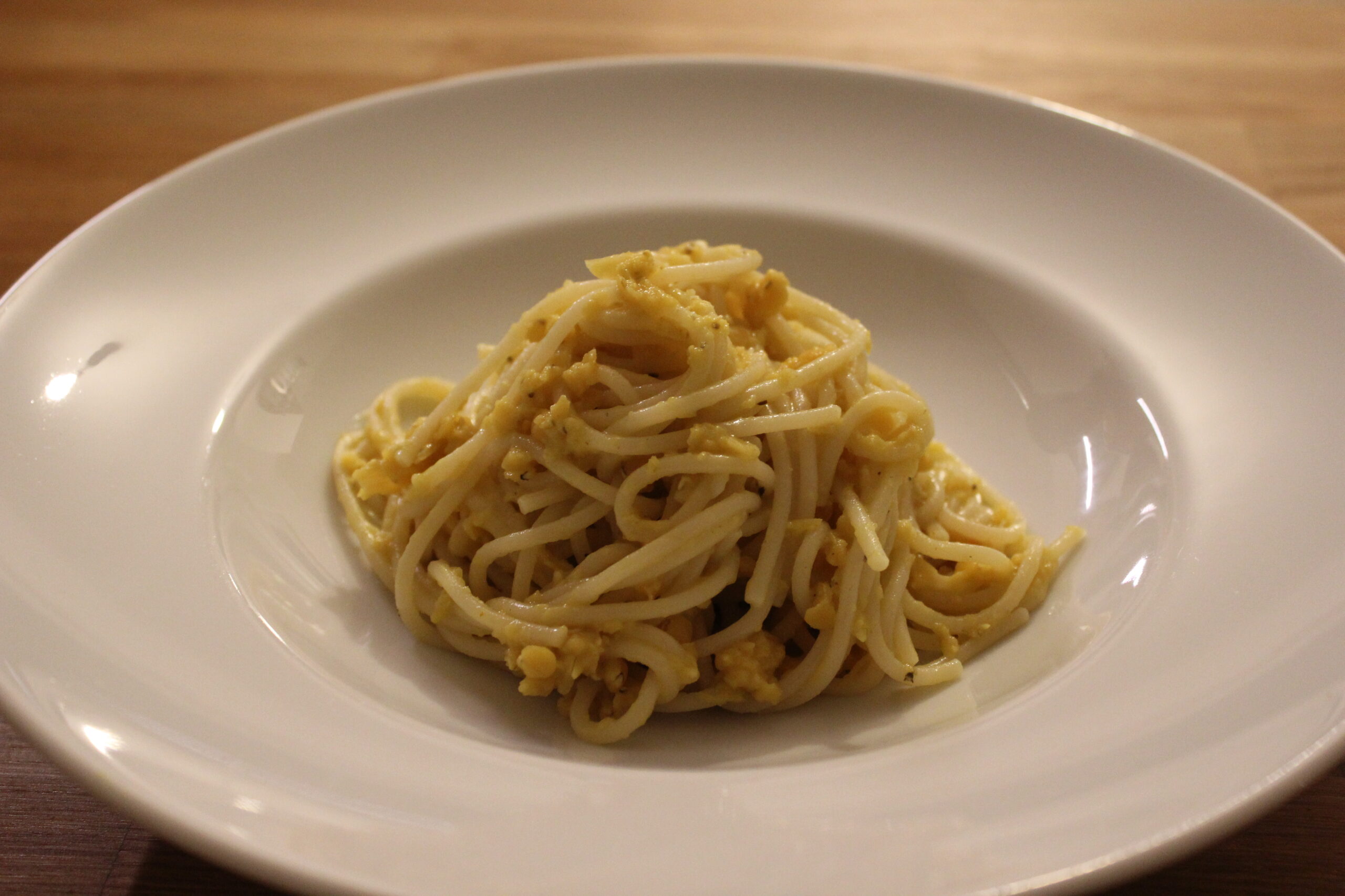 Rote Linsen Curry mit Spaghetti